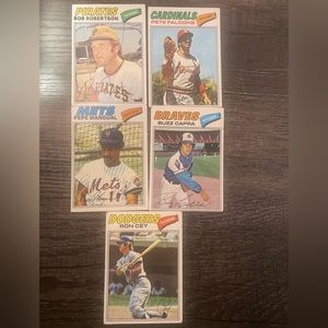 Pack of 5 Topps Baseball Cards